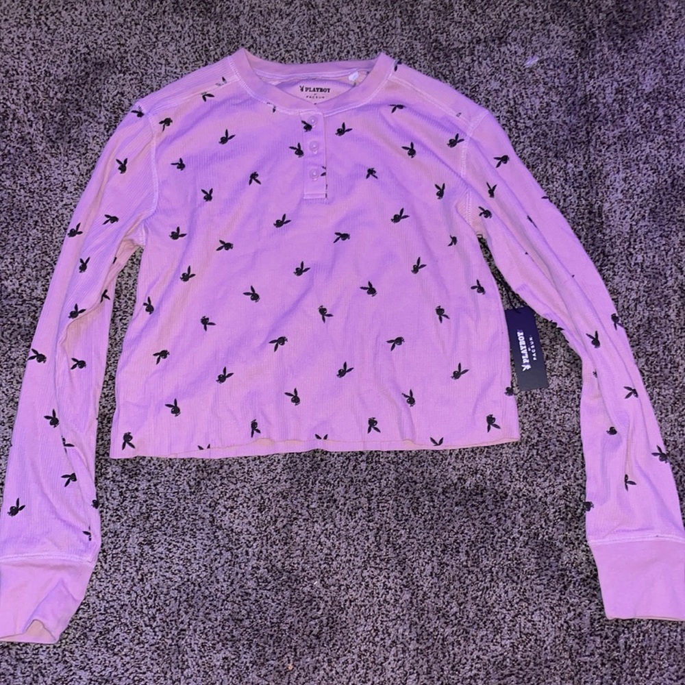 Never worn Women’s medium Playboy PJ set